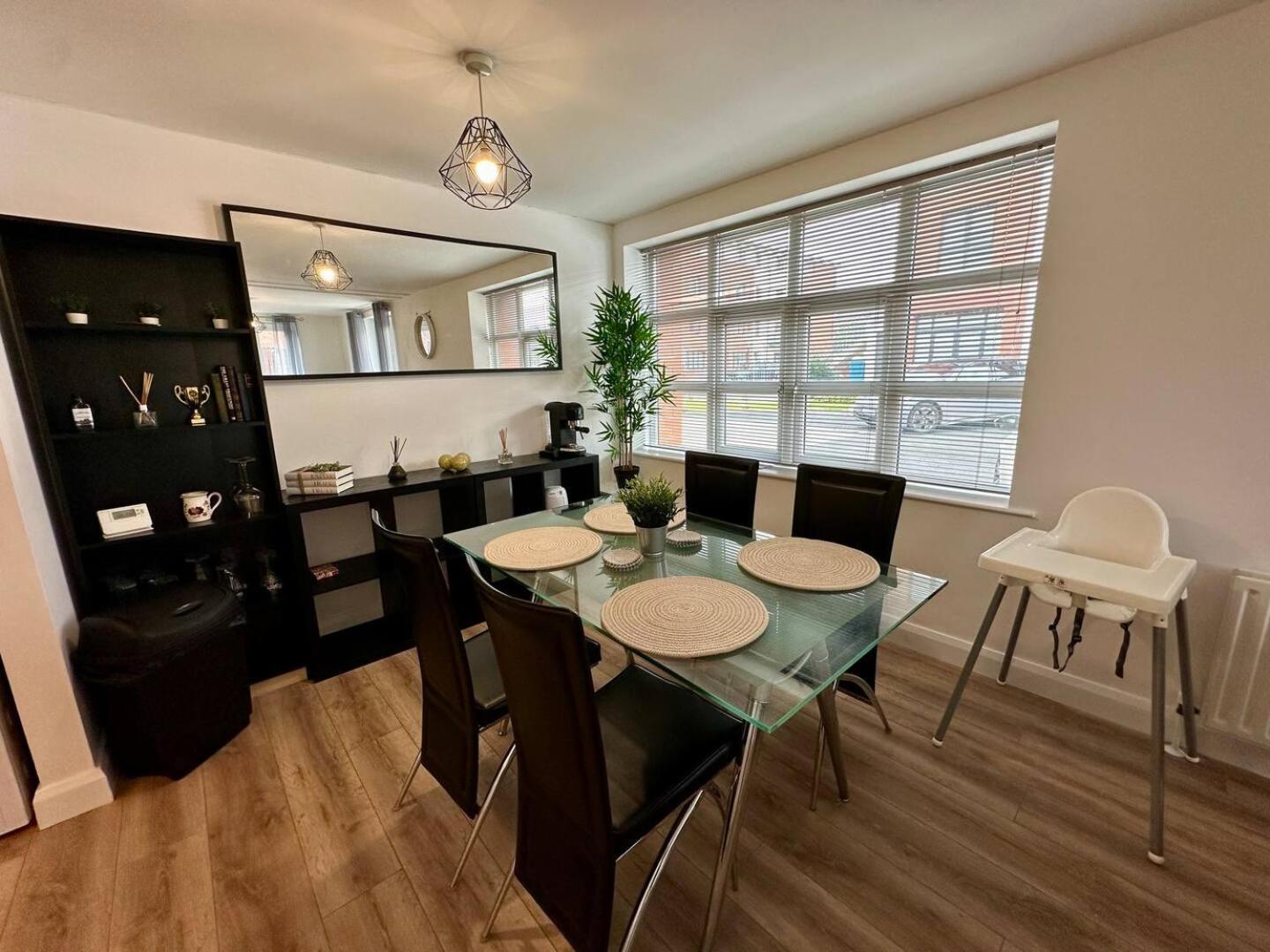 2Br City Side Apartment Belfast Exterior foto